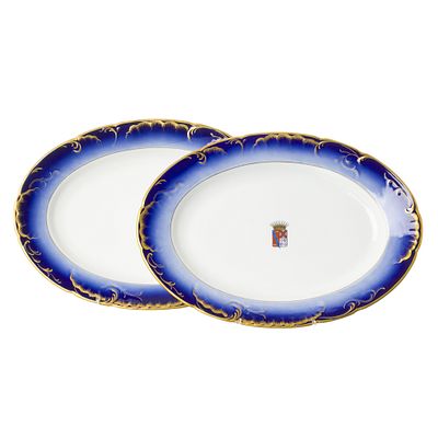 VISTA ALEGRE - Par de travessas Armoriadas, Conde de Sousa e Faro. Porcelana, decoração 