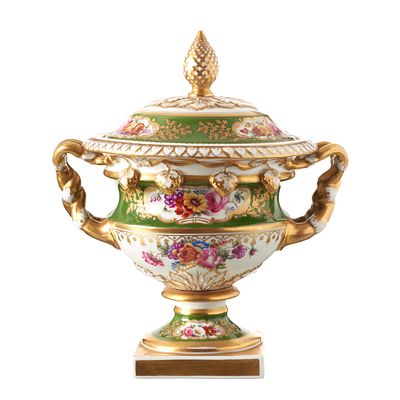 VISTA ALEGRE - Talha 'Silvério'. Portugal, porcelana da fábrica da Vista Alegre, decoração 