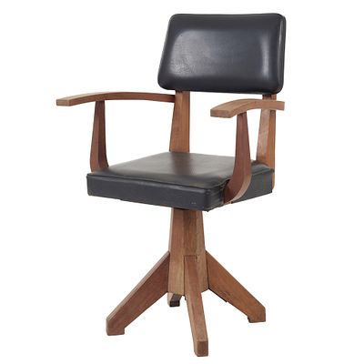 PORTUGUESE WORK (c.1940) - Swivel office chair. Portugal, c.1940, carved walnut, swivel 