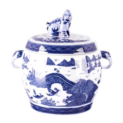 VISTA ALEGRE - 'Blue Canton' lidded jar. Portugal, 21st century, in porcelain by the Vista 