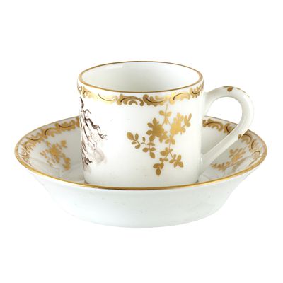 VISTA ALEGRE - 'Four feet' teacup, Collectors' Club 1995. Vista Alegre porcelain, gilt 
