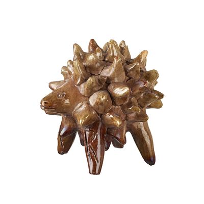 ROSA RAMALHO (1888-1984) - Hedgehog. Glazed clay folk sculpture, signed RR. Signs of use. Dim.: 8cm.