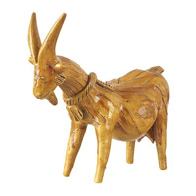 ROSA RAMALHO (1888-1984) - Pregnant Goat. Glazed clay folk sculpture, signed RR. Signs of use. 