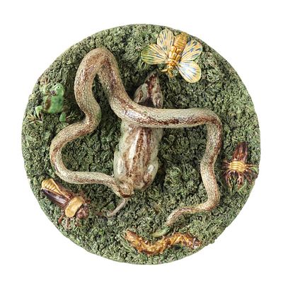 'Moss' earthenware plate by Jos&eacute; Cunha. Caldas da Rainha earthenware, produced by Jos&eacute; A. Cunha 