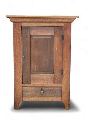 DIMINUTIVE OHIO CUPBOARD. Eastern Ohio, possibly Tuscarawas County area, mid-19th century 