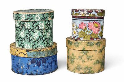 FOUR MINIATURE WALLPAPER BANDBOXES. American. All round boxes covered in printed wallpaper. 