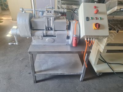 מערבל מסוג DOUBLE BLADE MIXER בנפח 2.5 ליטר תוצרת AMK PETER KUPPER כולל דופן כפולה לחימום או קירור.