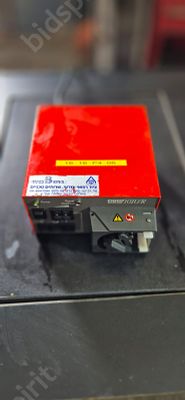 משאבה פריסטלטית Watson-Marlow 101U/R מתאימה לשימוש במעבדות, תעשיות מזון