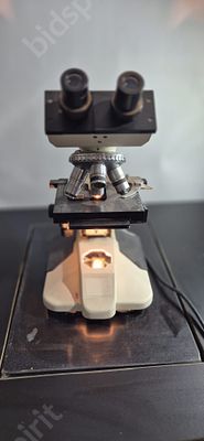 מיקרוסקופ ביולוגי דו־עיני (Binocular) – כולל הגדלה עד &times;1000 מיקרוסקופ ביולוגי איכותי, מתאים למעבדות