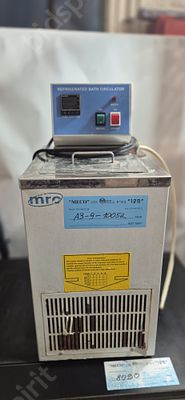 אמבט מים מקורר מקצועי בנפח 20ליטר המיועד לבקרת טמפרטורה מדויקת במעבדות מחקר, תעשייה