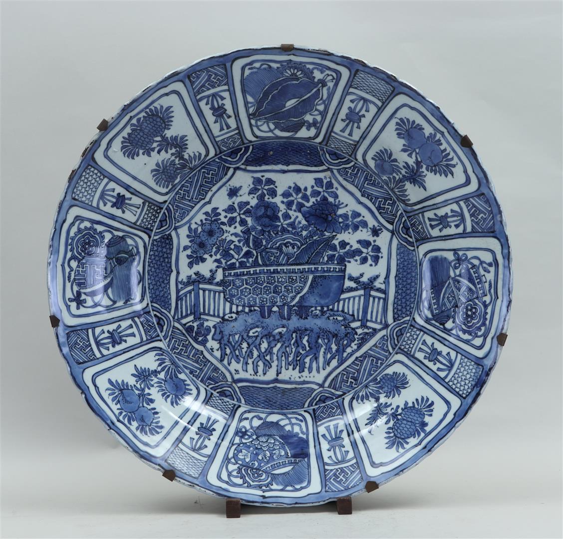 Medusa Auctioneers | Auction 2026.1 | Antiques, Asian Art & Silver Part II