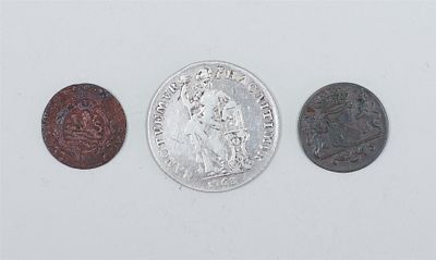 Lot consisting of three provincial coins from the Republic of the Seven United Netherlands: 