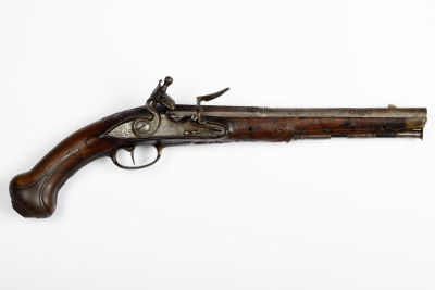 КОЛЛЕКЦИОННАЯ РЕДКОСТЬ: Пистолет с кремневым замком, Россия, XVIII век. Размеры: общая длина - 