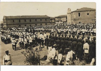 Русская армия в Галлиполи, фотография, 1920-е гг. Размеры: 90 х 136 мм. 
Редкое фото.