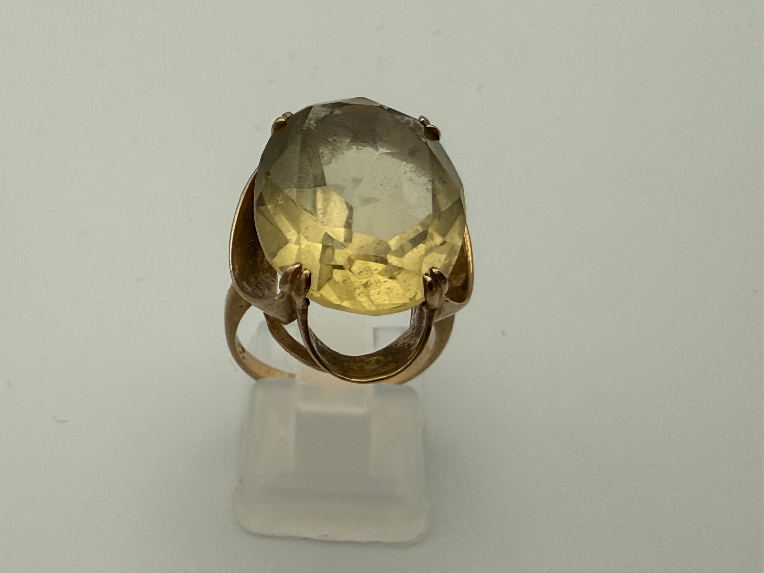 Vintage Circa Mid 20th Century 9ct Gold Large Oval Faceted Yellow Quartz