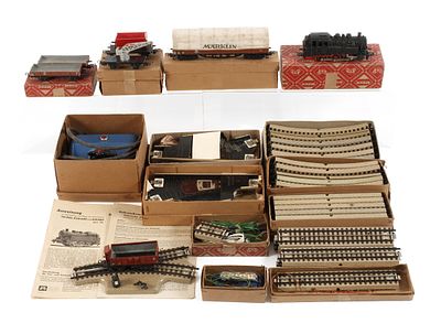 Märklin Eisenbahnkonvolut Spur H0um 1950, gemarkt und meist bezeichnet, Guss und Blech farbig