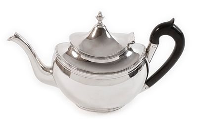 Silber schwere Teekanne Portugal1. Hälfte 19. Jh., Silber gestempelt wohl mit Beschauzeichen 