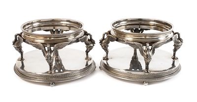 Silber Paar Weinflaschenhalterum 1890, Silber gestempelt mit Beschaupunze Minervakopf mit Nr. 1 