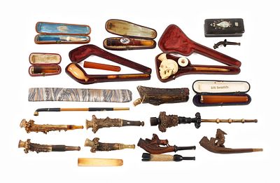 Pfeifensammlung. Pfeifensammlung 19./20. Jh., 19 St&uuml;ck, Pfeifen, Zigarettenspitzen und 