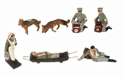 Massefiguren als Lazarettgruppe. Massefiguren als Lazarettgruppe um 1940, einmal gemarkt 