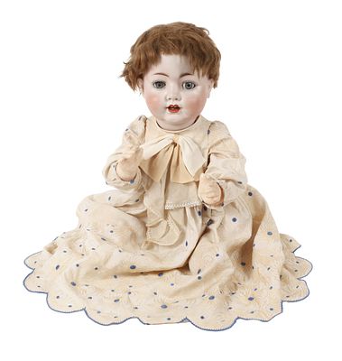 Gro&szlig;e Hertel, Schwab & Co. Porzellankopfpuppe. Gro&szlig;e Hertel, Schwab und Co. 