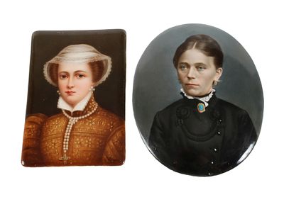 Zwei gerahmte Bildplatten Damenportraits. Zwei gerahmte Bildplatten Damenportraits Portrait der 