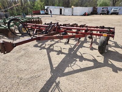 International Farmall 4500 Cultivator S/N 02502050. This International Farmall 4500 cultivator 