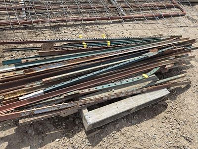 Fence posts. This pallet of 4' T-posts is a useful lot for fencing, garden work, property lines 