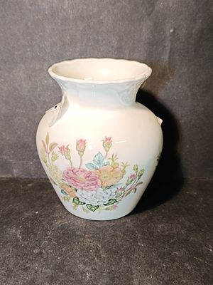 VINTAGE UNIQUE COALPORT "ROSE GARDEN" VASE