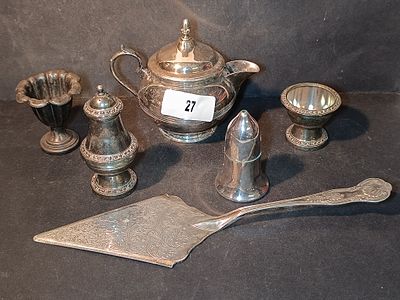 VINTAGE WALKER HALL SILVER PLATED SHEFFIELD CREAMER, CAKE SERVER AND SILVER PLATED SALT SHAKER 