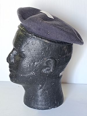 VINTAGE 100% WOOL R.A.F. NATO BERET