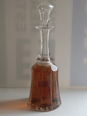 Vintage Decanter With Stopper