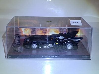 Eaglemoss Batman Movie 1989 Batmobile 1:43 Scale Diecast Diorama