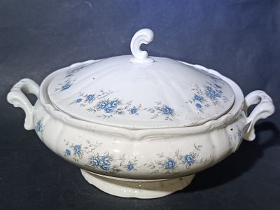 Johann Haviland Blue Garland Covered Vegetable Bowl
