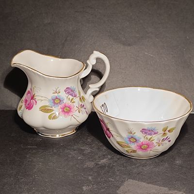 A Pair of Dorchester Fine Bone China Tablewares in the Derby Posies Pattern