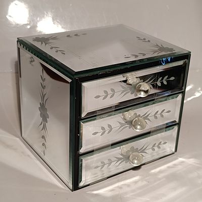 Contemporary Etched Mirrored Three-Drawer Jewelry Chest