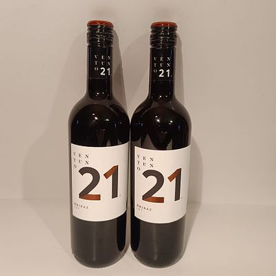 A Pair of Ventuno 21 Shiraz Wine