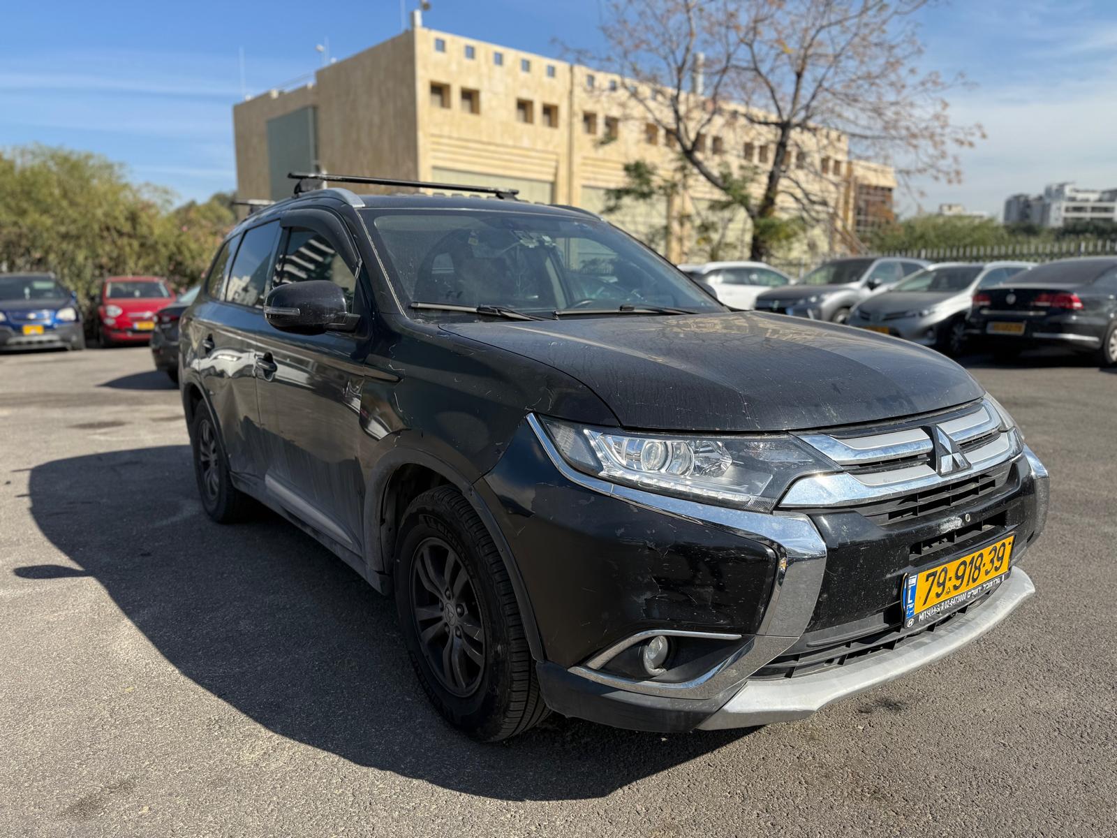 מיצובישי אאוטלנדר