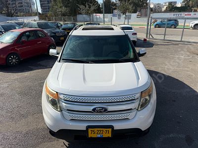 פורד אקספלורר לימיטד 2012. 267,550 Km