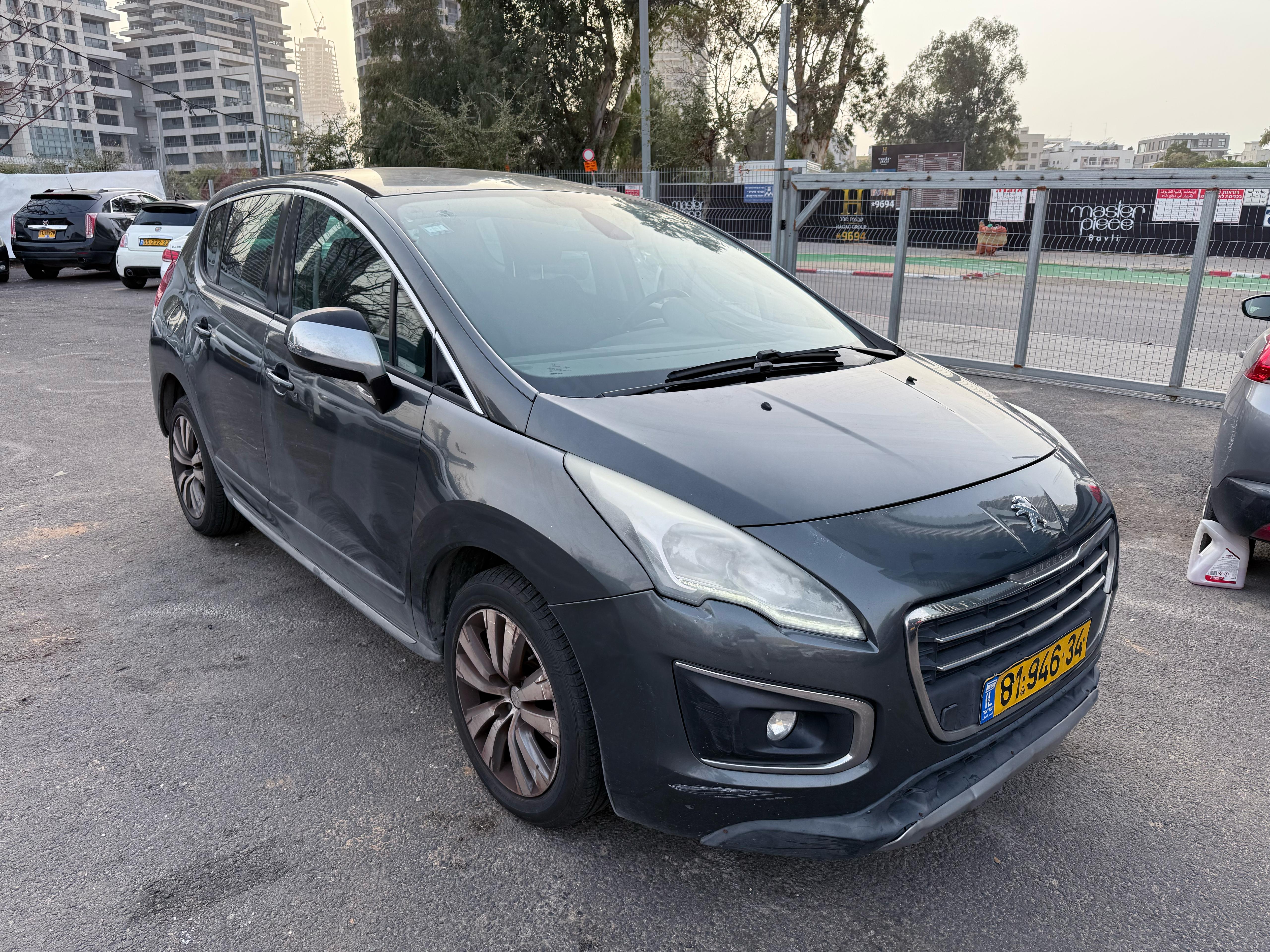 פיג'ו 3008