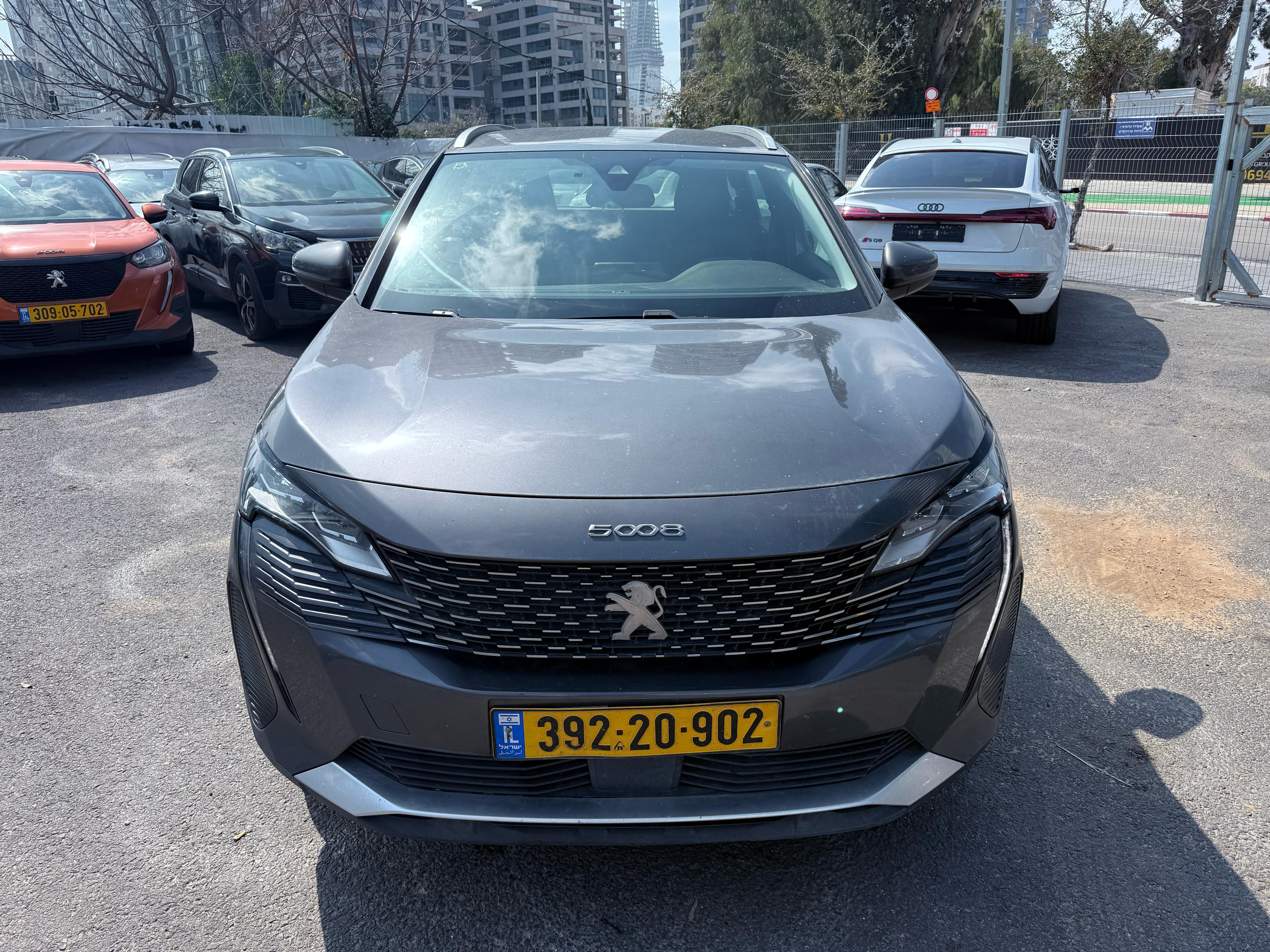פיג'ו 5008