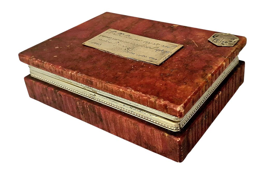 Italian handmade alabaster box, presented to Ernest Yafet, Israel Union Bank manager, 1963. 