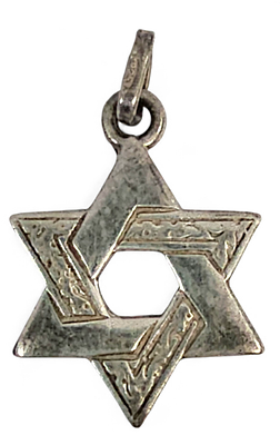 תליון כסף 925 , בצורת מגן דוד. 
מתאים גם לצמידי צ'ארם. 
משקל ומידות: 3.2גרם; 