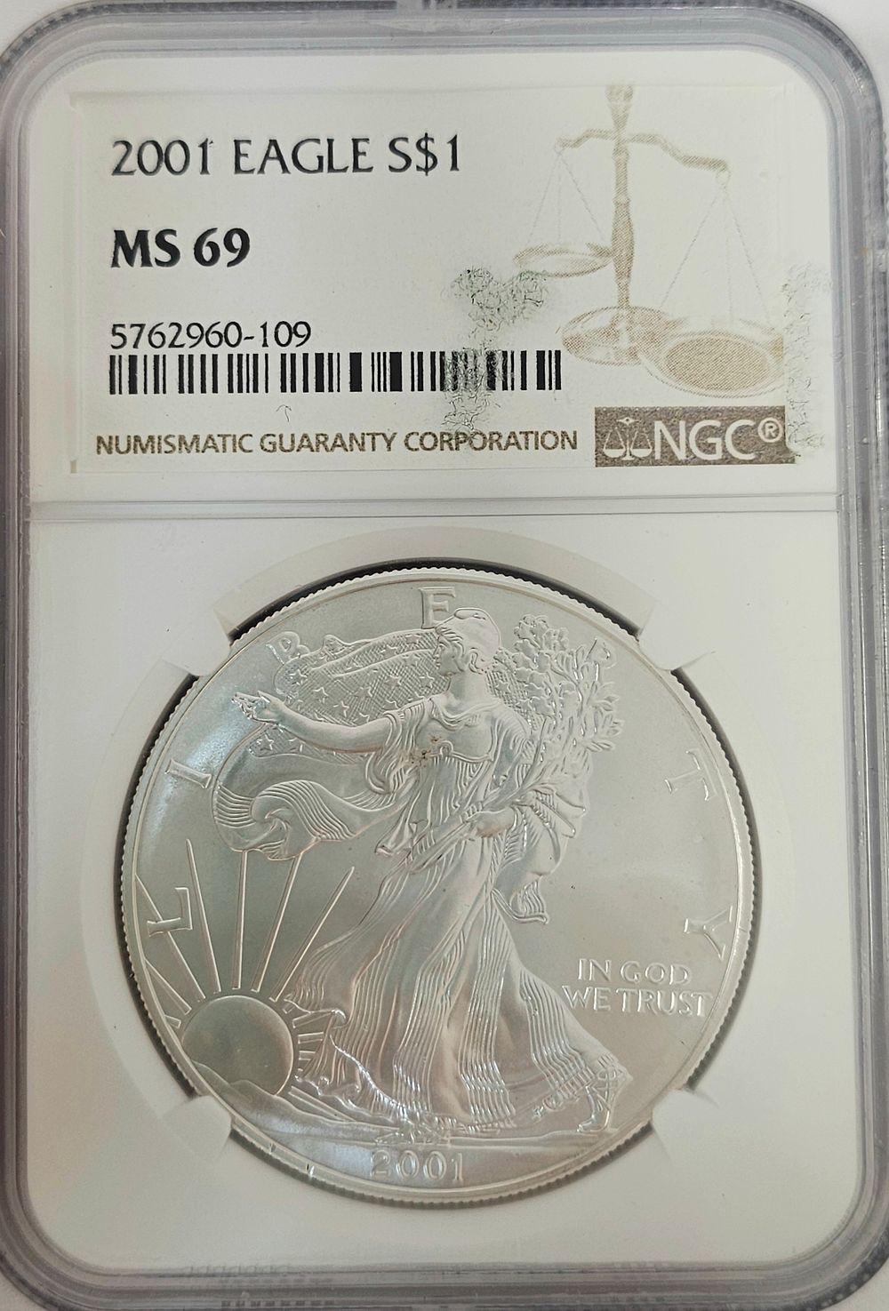 מטבע כסף 999, 1 דולר אמריקאי (אונקיה - 1 OZ) המטבע מדורג MS-69 על ידי חברת NGC במשקל כולל של 