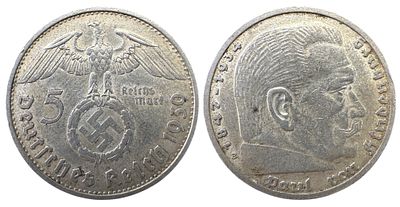 גרמניה הנאצית - מטבע כסף 900 , 5 רייכסמארק , 1939 
וטר 2.9 ס״מ.
