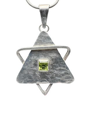Silver Star of David Pendant. Silver Star of David pendant with square green stone and silver chain