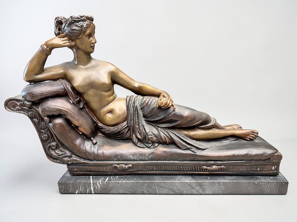 Bronze sculpture, beautiful reproduction of Reclining Woman, "Paolina Borghese as Venus 