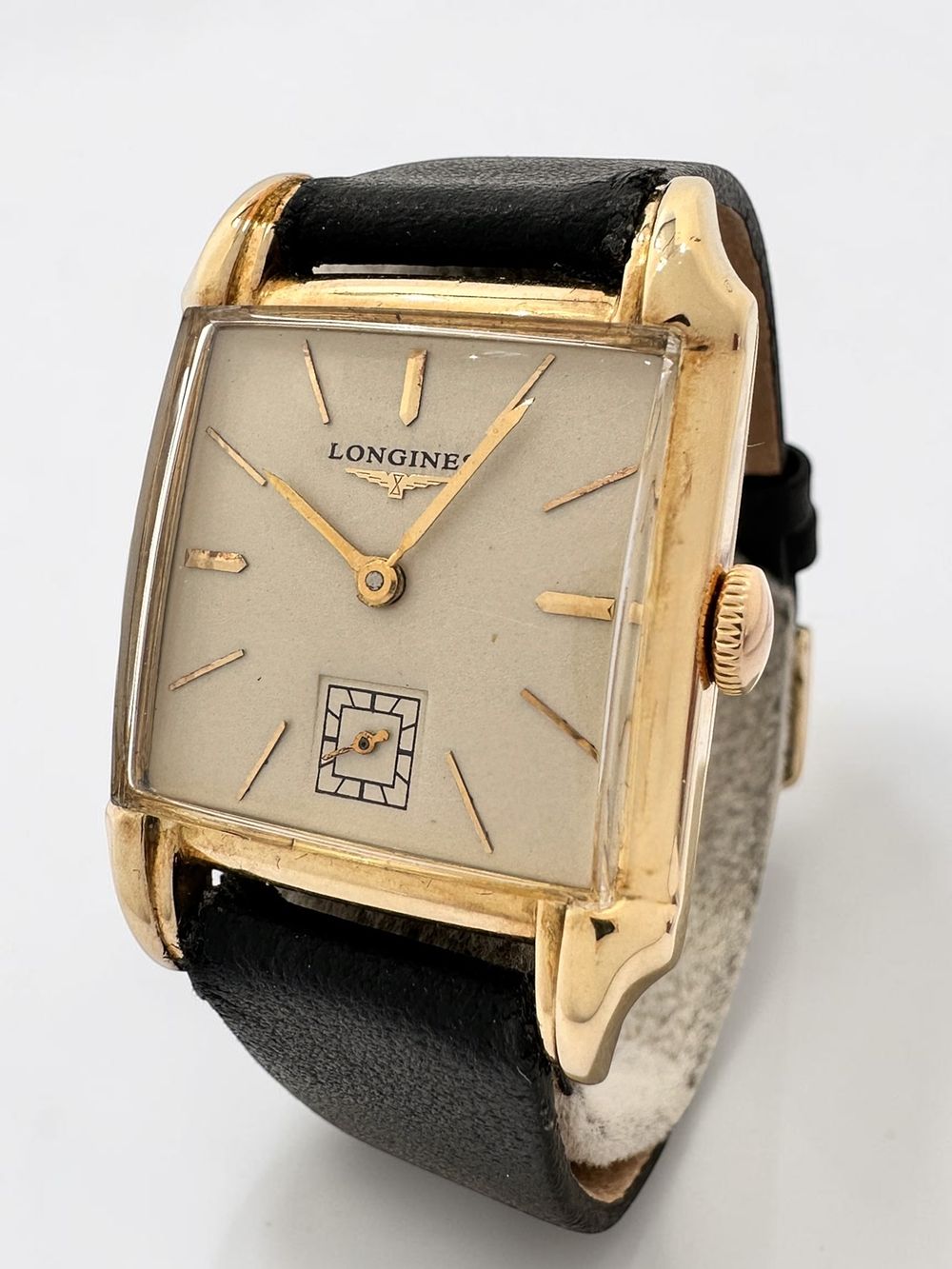 Longines - Art Deco elegant and timeless men's watch from the late 1940s with a Swiss manual 