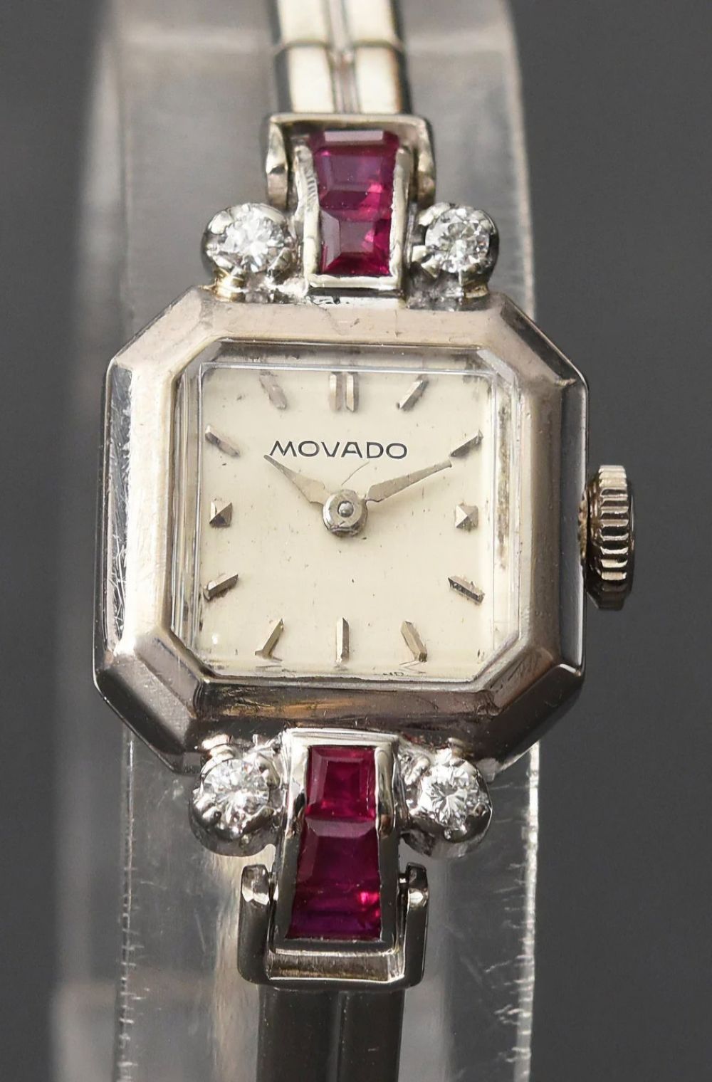 Movado, elegant Swiss ladies' watch from the mid-1950s, with a tiny Movado mechanical movement 