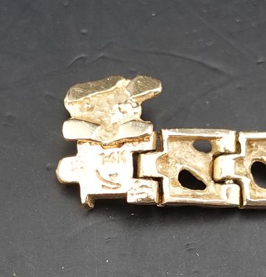 14K Gold 7 Inch Nugget Bracelet . Vintage Nugget Bracelet from the 70's! Very Nice Piece!